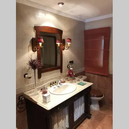 Casa En Con Hermoso Jardin, Parking Calle Prázdninový dům Granada